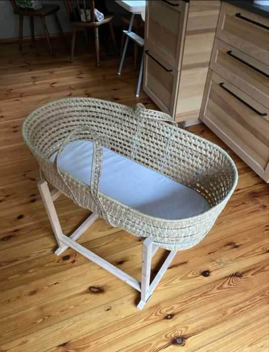 Kosz Mojżesza z bujakiem drewnianym