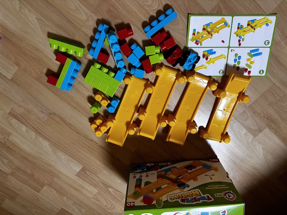 Конструктор Технок twisted racing 40 ел.; 18+