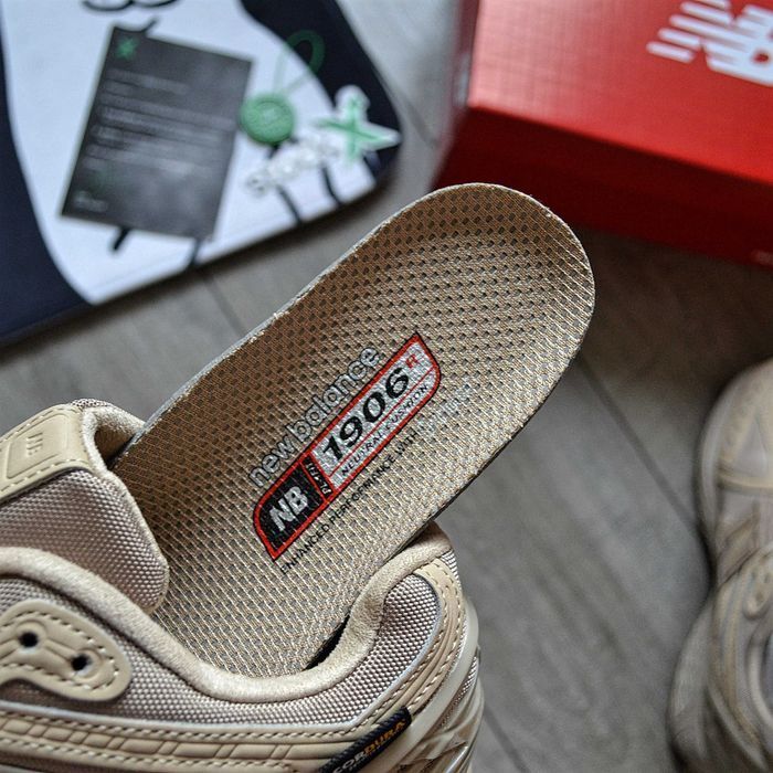 Мужские кроссовки New Balance 1906R Cordura 'Desert Tan' Размеры 40-45