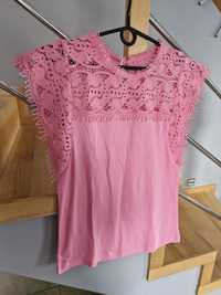 Bluzeczka różowa z gipiurą S/M