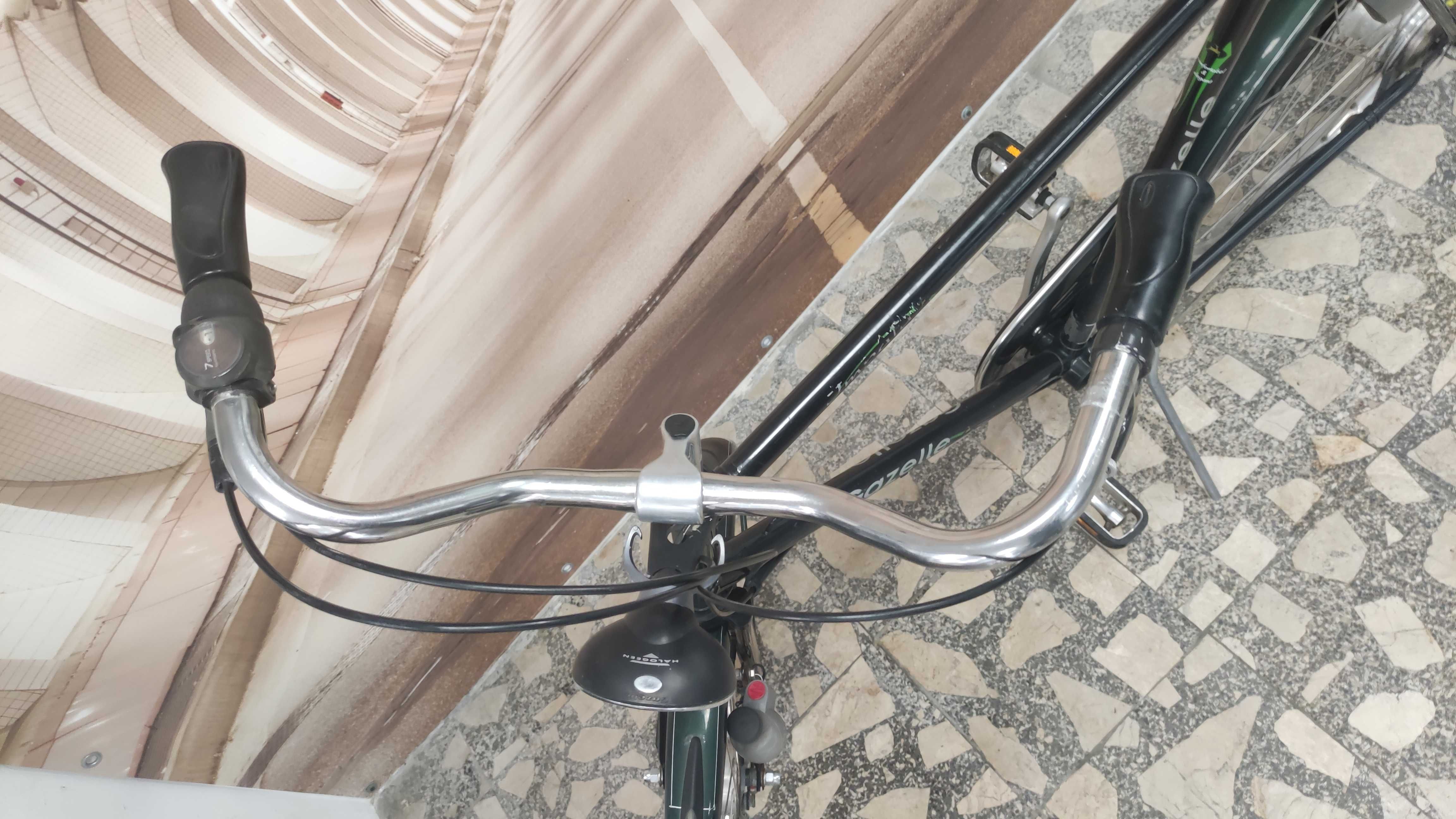 Rower miejski marki Gazelle koła 28 rama 61 cm