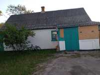 Продам будинок в селі. Лизник