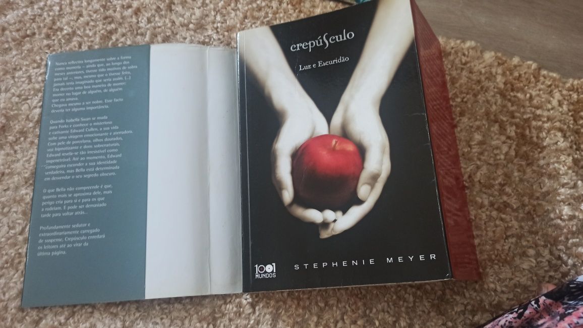 Livro Crepúsculo de Stephanie Meyer