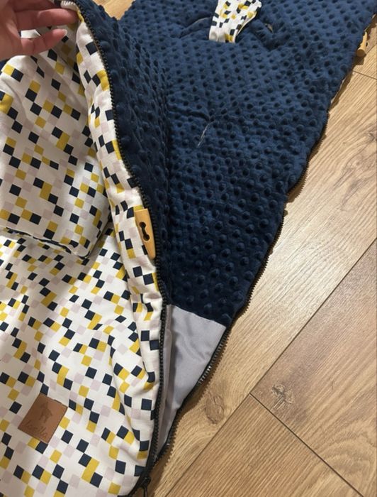 Piekny cieply spiworek Lanila