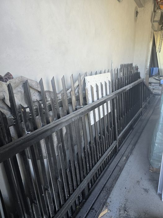 Brama przesuwna- lewa, prawa + bramka