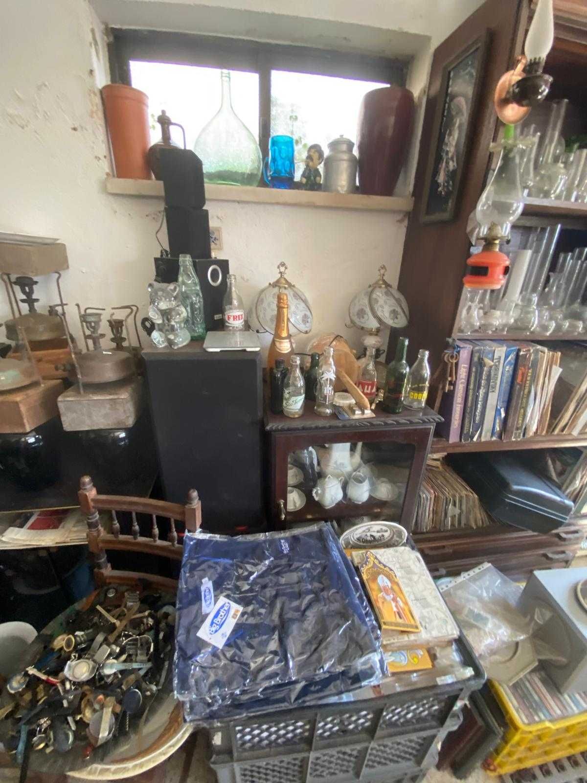 Velharias para venda