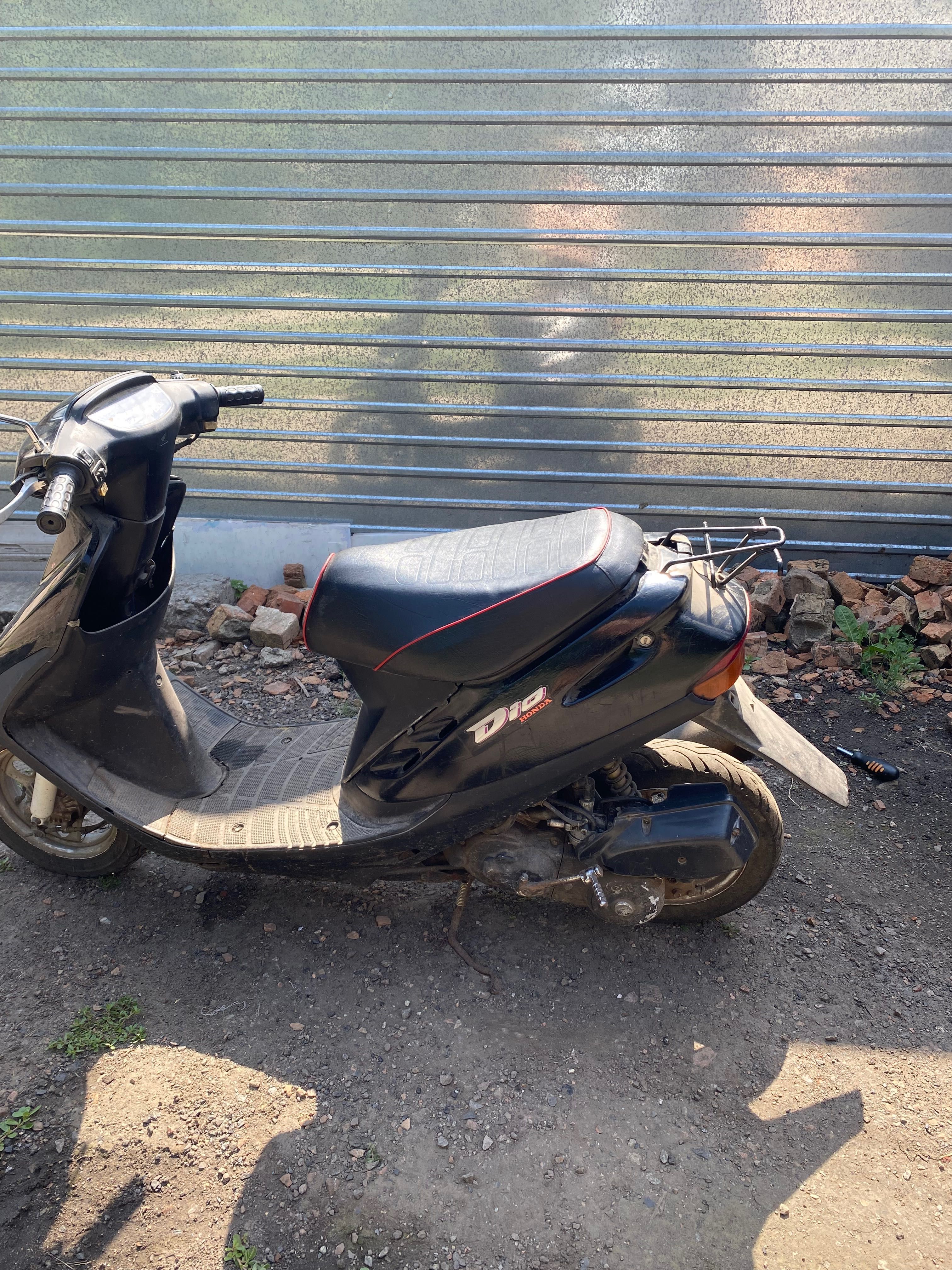 Продам скутер Honda DIO 27