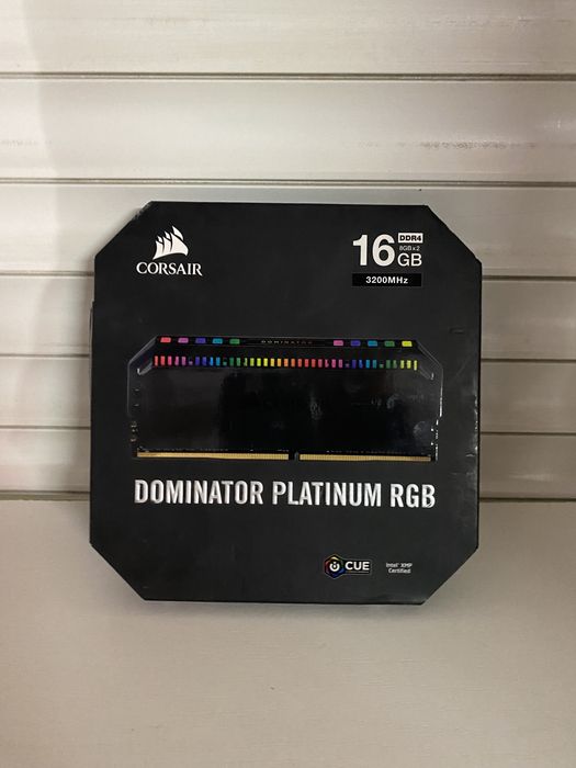 Оперативна пам'ять Corsair RGB 16GB DDR4 2*8 GB