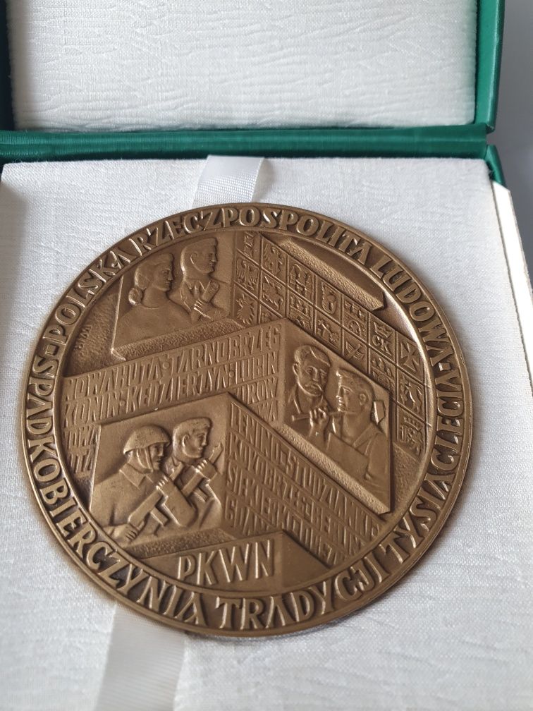 Medal kolekcjonerski. Tysiąclecie państwa polskiego.