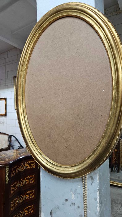 Uzy .  Ładna rama Duża Owalna na różny cel.