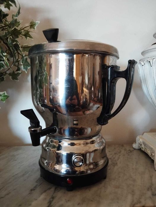 Máquina de Chá Elétrica Cromada