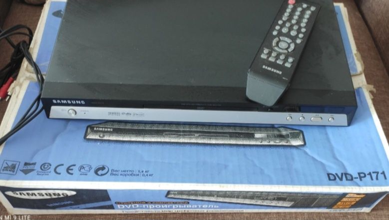 DVD програвач Samsung P171