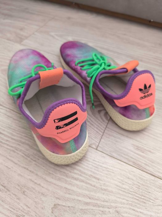 Buty adidas Pharrell Williams HU Holi Tennis R. 42 2/3
