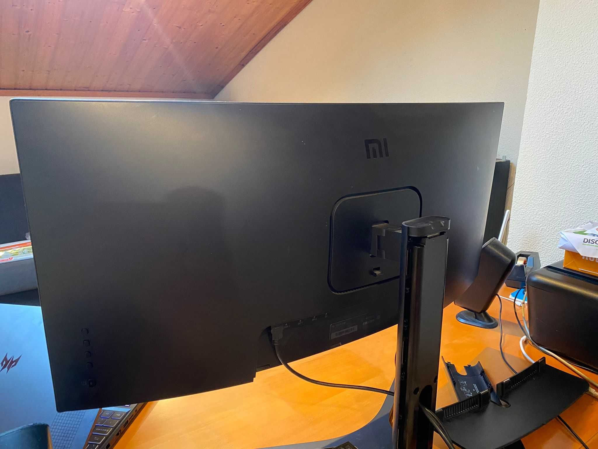 Monitor Xiaomi 34'' Curvo 144 Hz