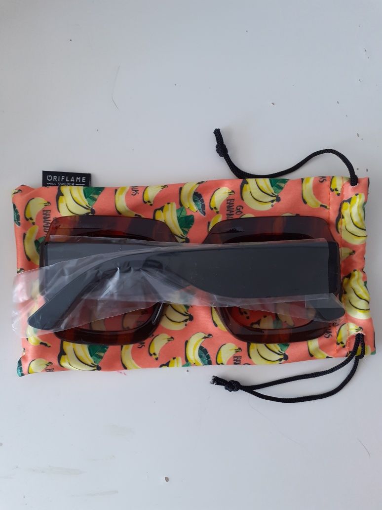 Óculos de sol novos, com embalagem