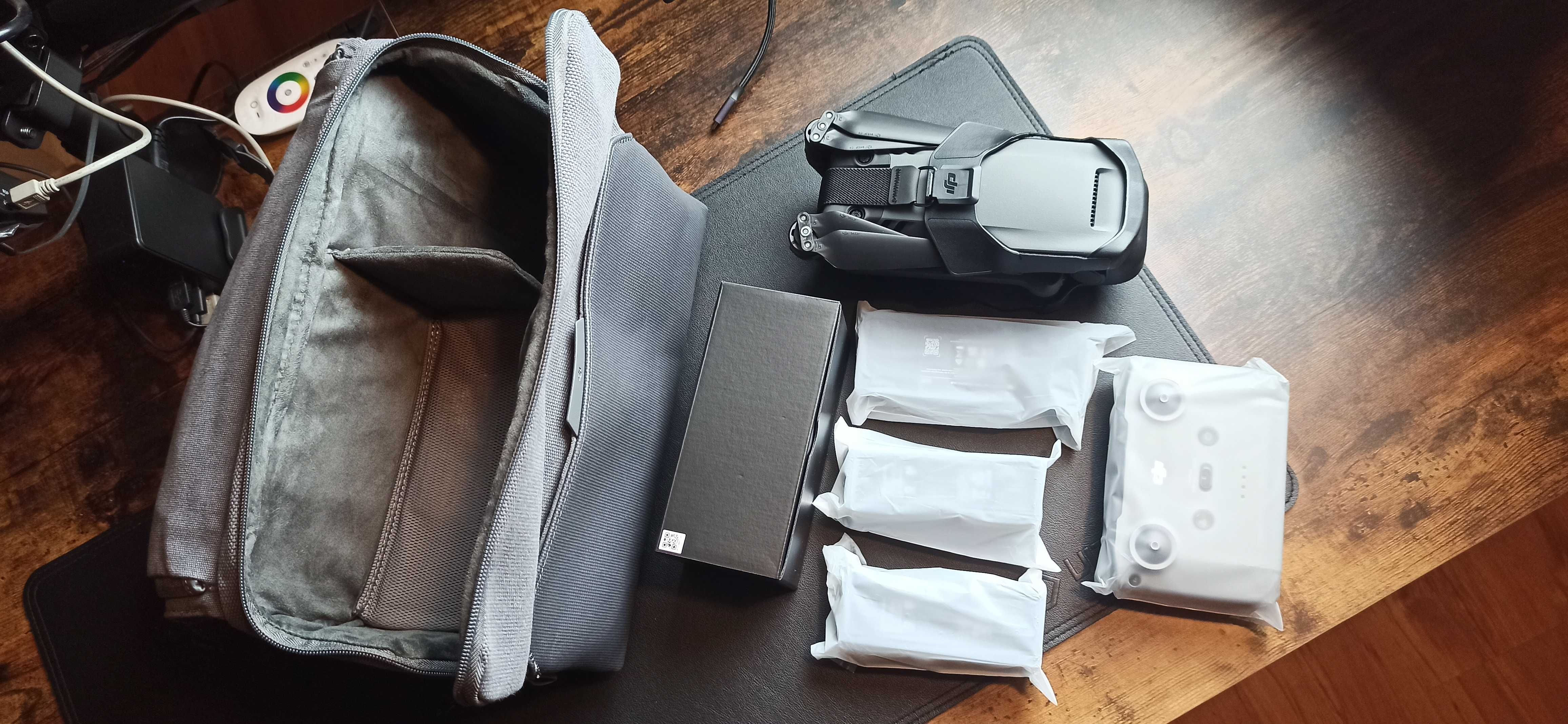 Dron DJI Mavic 3 Fly More Combo 8000 m 5000 mAh