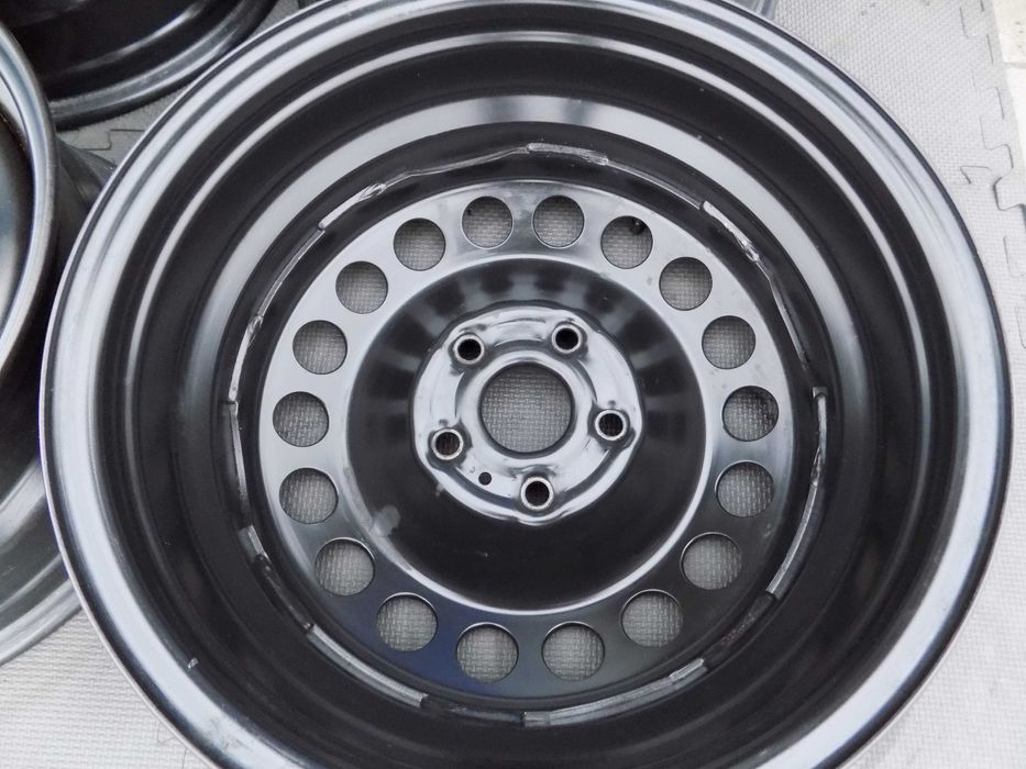 Felgi stalowe VW 16 5x112 z kołpakami Caddy,Golf,Passat,Touran,T-Rock