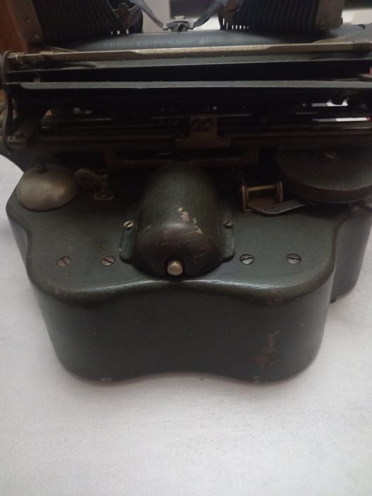 Máquina de escrever Oliver