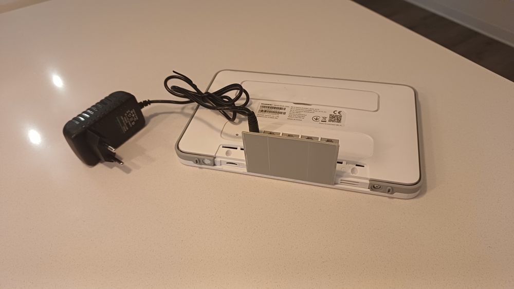 Router Huawei b535 232a