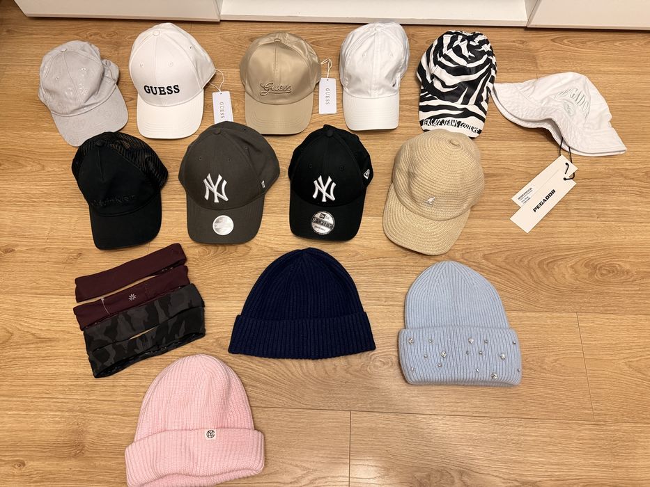 Czapki dasmkie nowe i używane Guess Gap New Era Versace Calvin klein