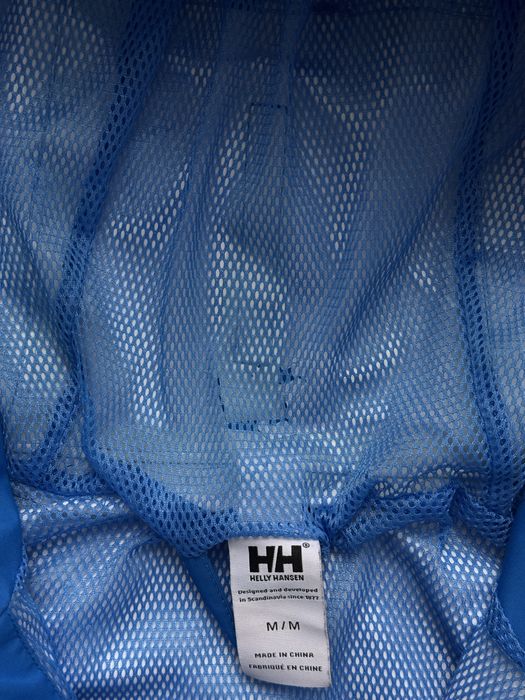 Вітрвока Helly Hansen
