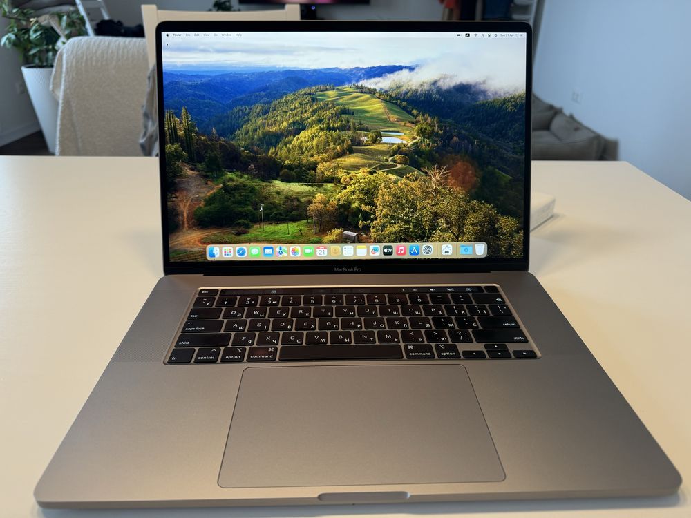 MacBook Pro 16” 2019 16/512gb Video 4gb i7