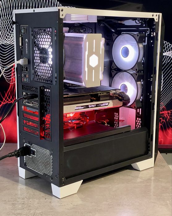 Продам свій ігровий комп’ютер Ryzen 5 3600 / GTX 1080Ti / 32GB RAM