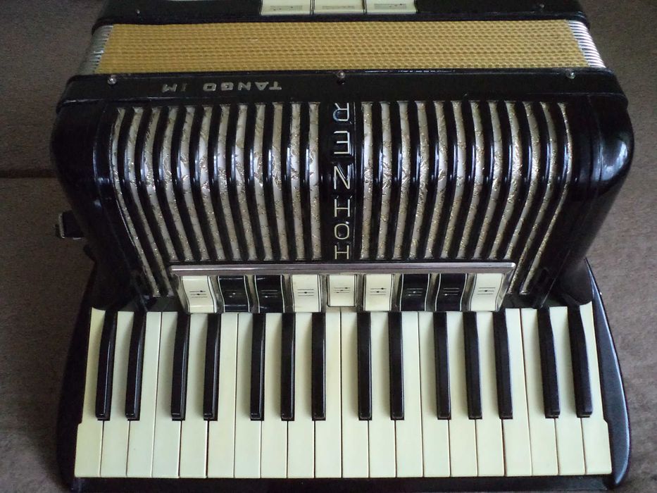Akordeon Hohner II M