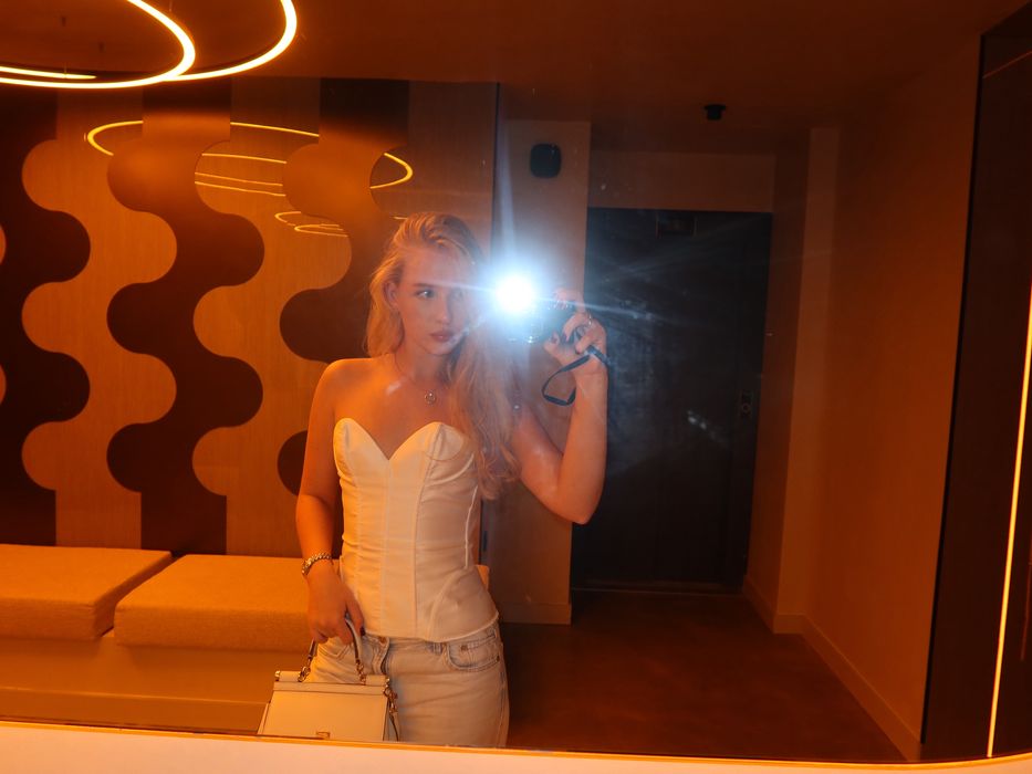 Корсет атласный белый на завязках