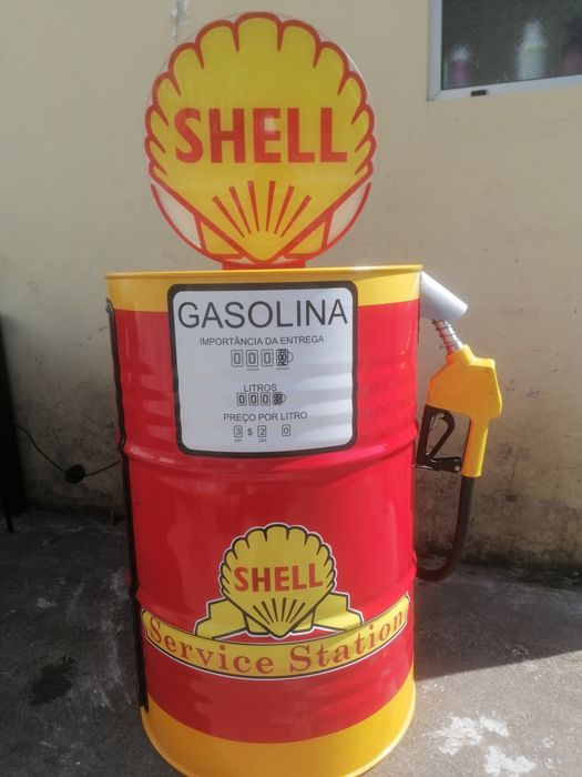 Vários bidões personalisados