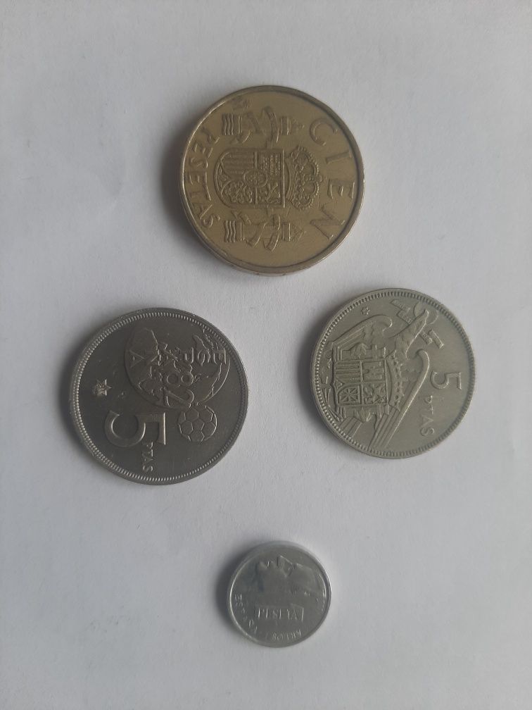 Монеты Испании,  Кении, Молдовы и Азербайджана,  всего 14 штук.,