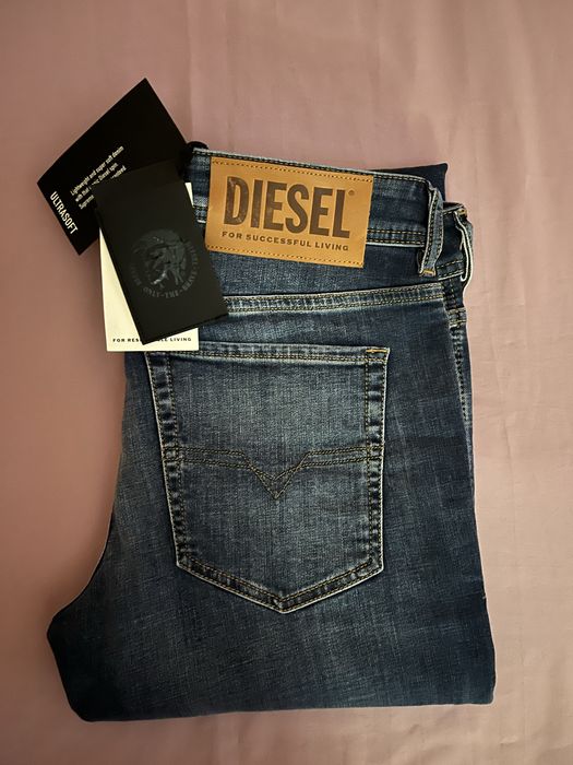Wyprzedaż spodnie męskie Diesel.