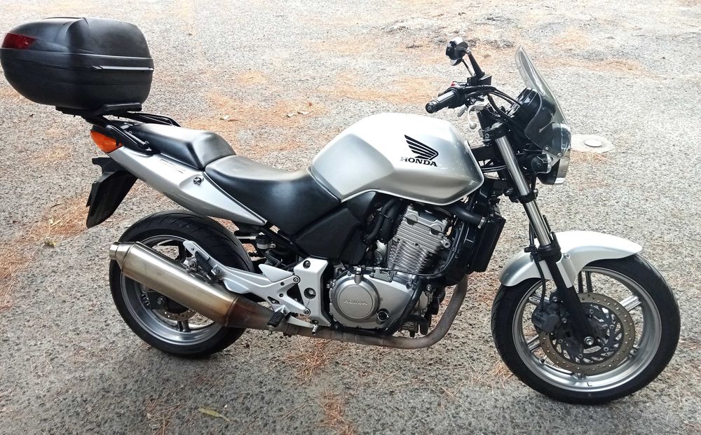 CBF 500 em excelente estado e sempre em garagem