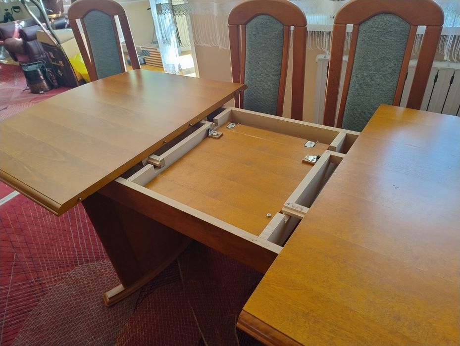 Duży zestaw Drewniane meble ze stołem do salonu, dużego pokoju