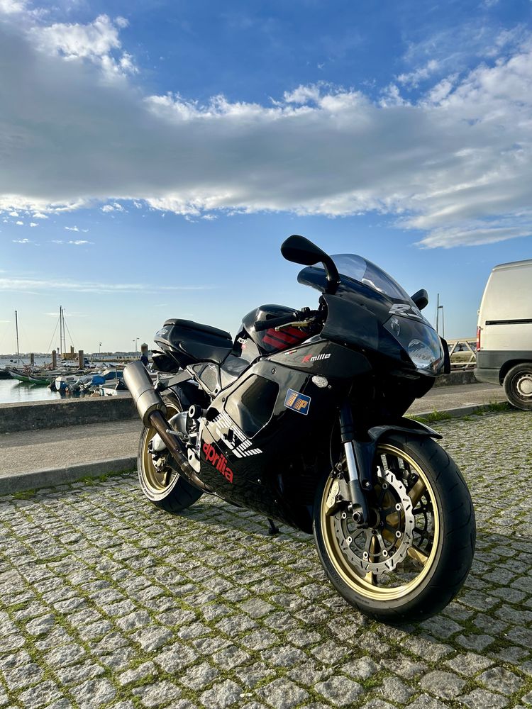 Aprilia RSV Mille 2003 (troco)