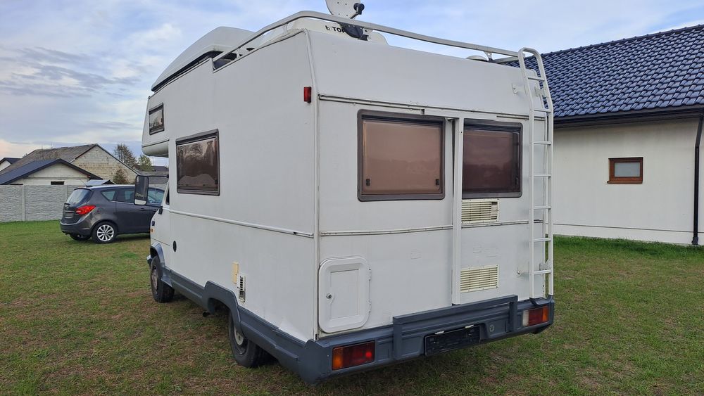 Kamper Fiat 280 89r 6-osobowy/Toaleta