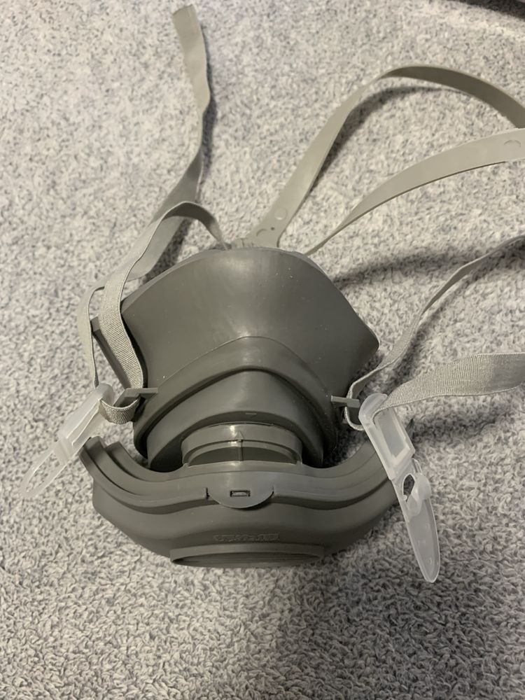 Полулицевая маска защитная респиратор с фильтром 3м
