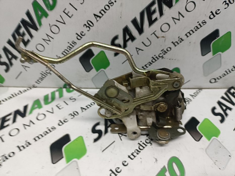 Fechadura / fecho porta frente direito HYUNDAI H-1 / Starex (A1)