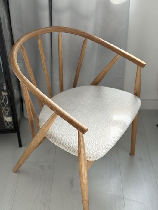 Krzesło drewniane dąb jasne obicie idealne modne loft