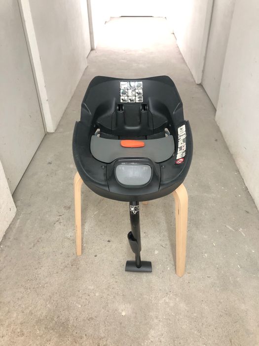 Ovo Cybex modelo Aton e base isofix Cybex modelo Base Q-Fix