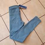 Nowe jeansy skinny spodnie
