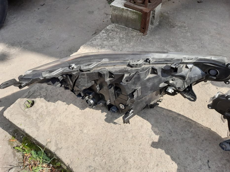 Фара Toyota RAV4 Led с 2019 года