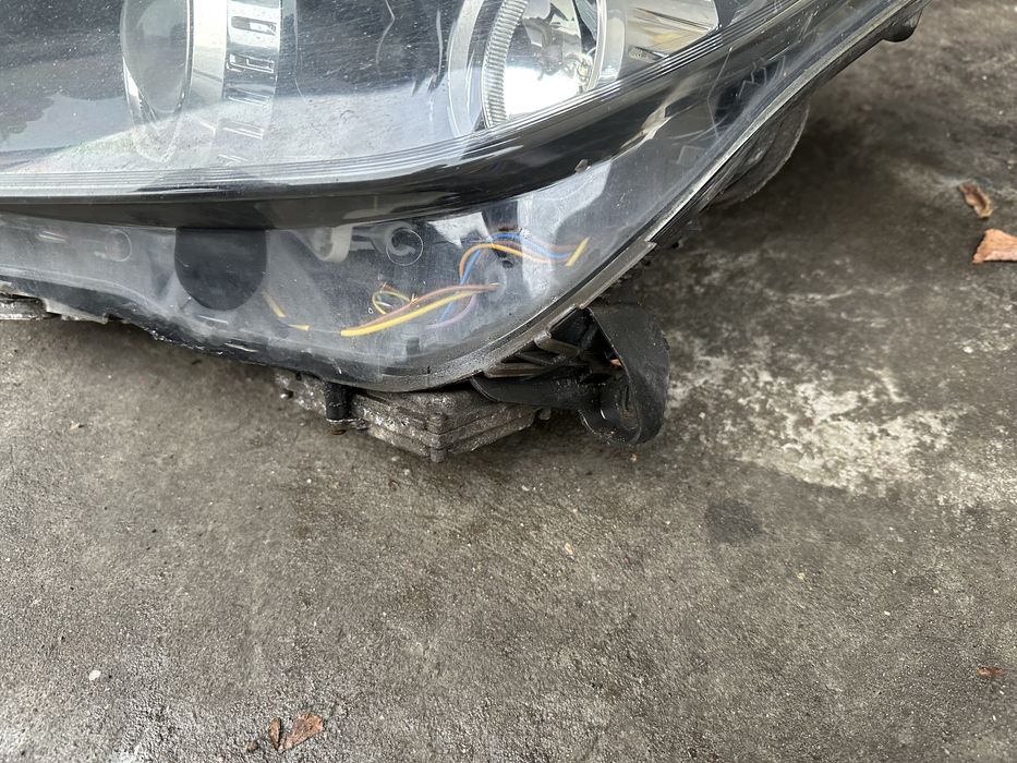 Opel Astra H 3 bi xenon lewy przód skrętny doświetlanie kpl