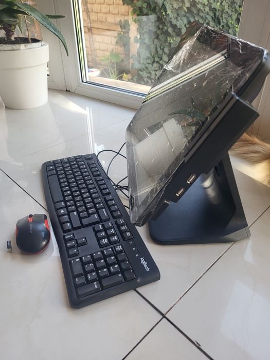 Сенсорний термінал QadPOS 15  клавіатура мишка в подарунок