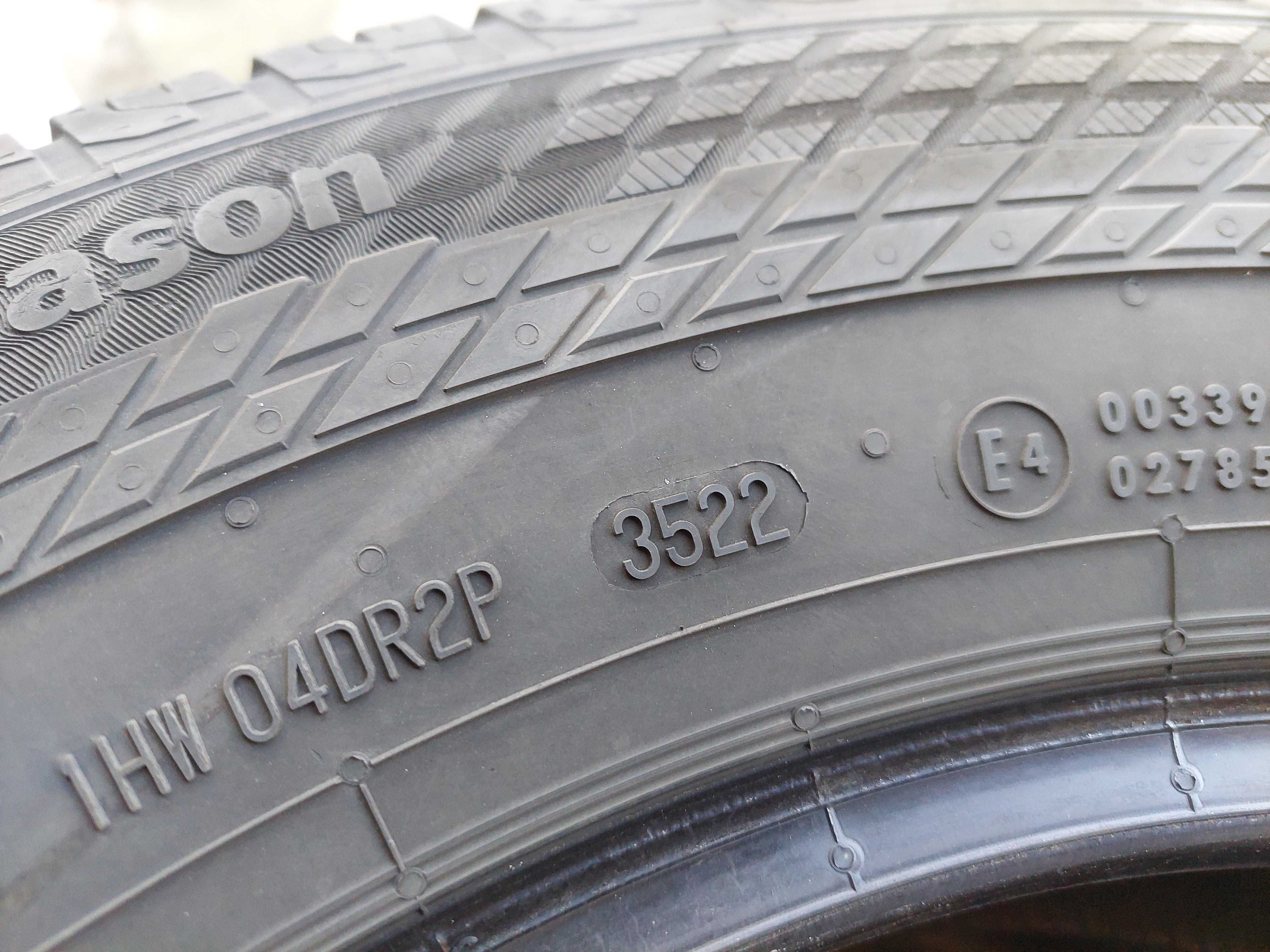 205/75R16C CONTINENTAL Vancontact season 4SEASON 7mm2022r(K879)