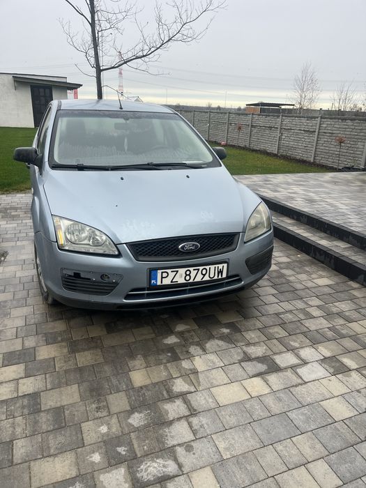 Ford Focus 2 hatchback uszkodzony