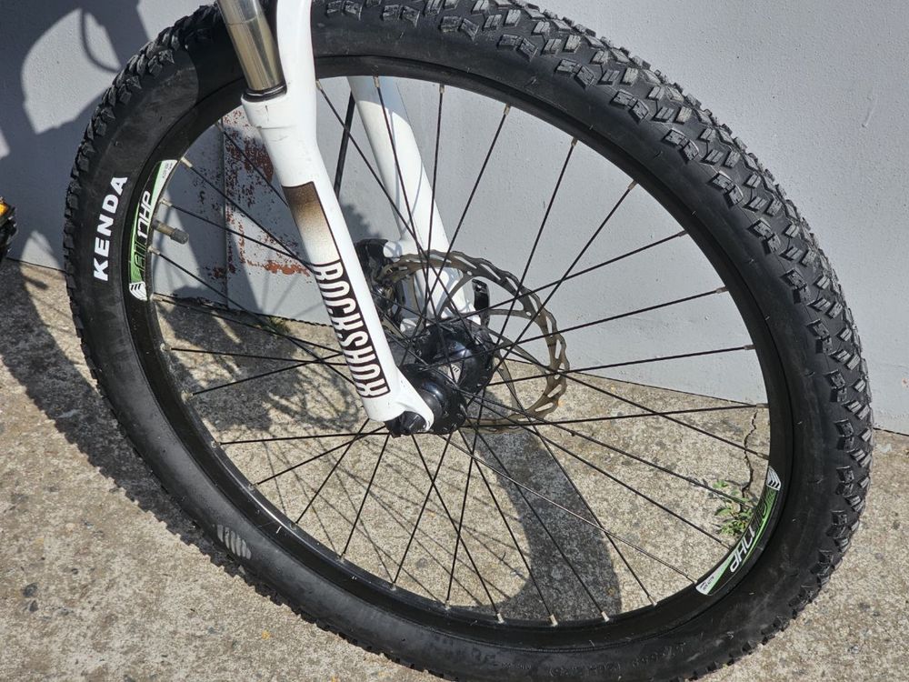 Фірмовий велосипед GT на RockShox та дисковой гидравліці