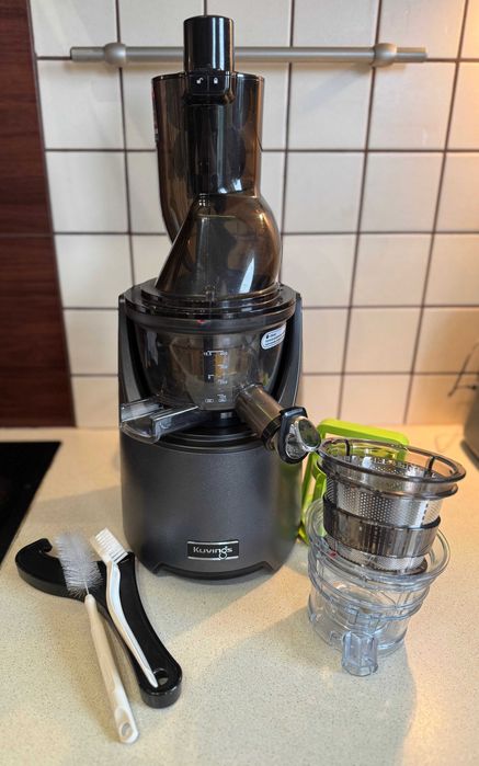 Sokowirówka wolnoobrotowa Kuvings Evo820 Plus - mało używana