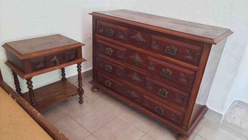 Mobília de Quarto 1,83 x 1,28 dos anos 70 (Antiguidade)