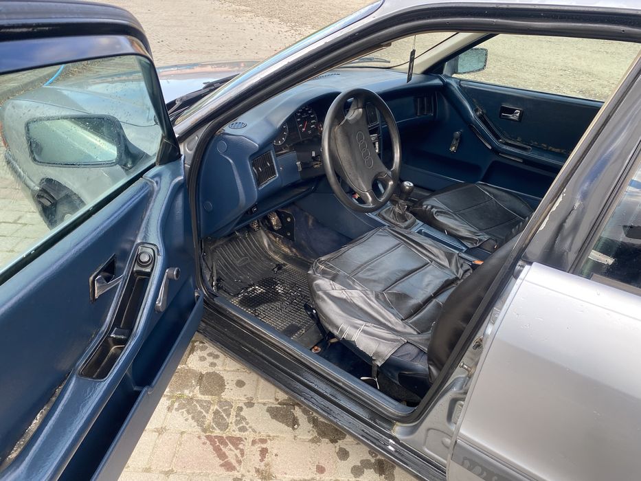 Ауді 80 1.8 газ бензин